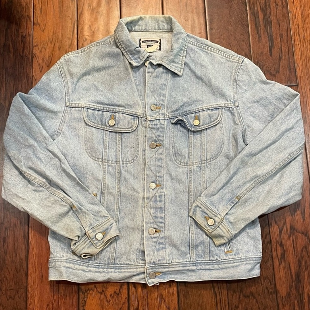 Vintage Lee Light Wash Denim Jean Trucker - Large